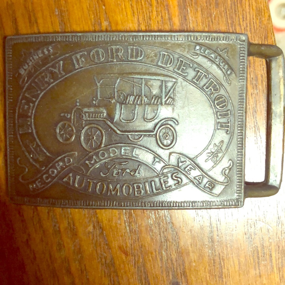 Belt buckle